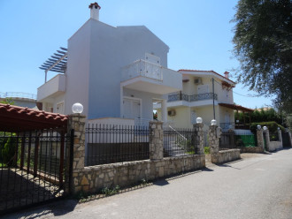 Μεζονέτα, Ακράτα