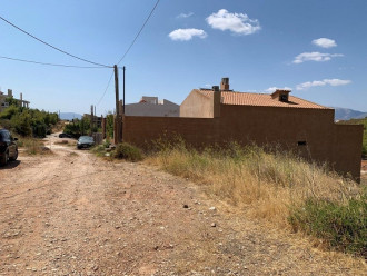 Οικόπεδο, Πικέρμι