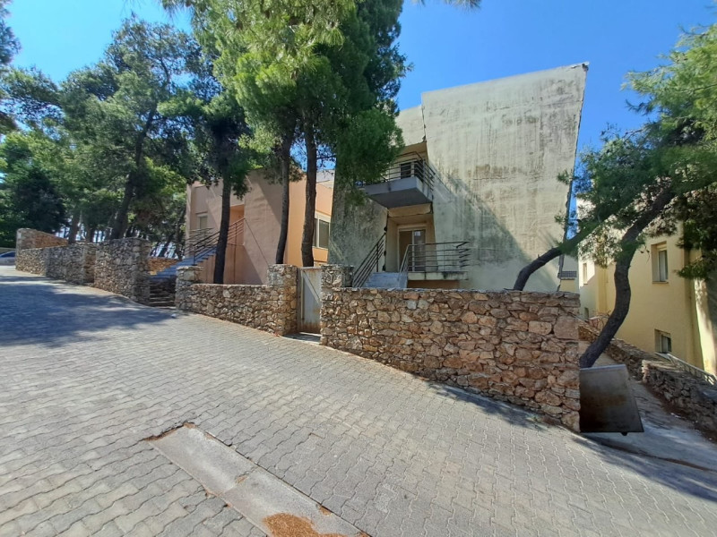 Maisonette, Agios Stefanos