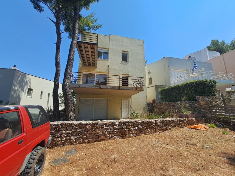 Maisonette, Agios Stefanos