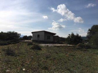 Ημιτελής κατοικία, Γραμματικό