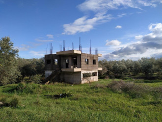 Ημιτελής μονοκατοικία, Στυλίδα