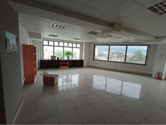 Κτίριο μικτής χρήσης, Κηφισιά