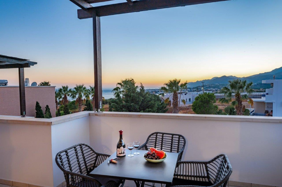 Maisonette with pool, Makrys Giallos, Lasithi