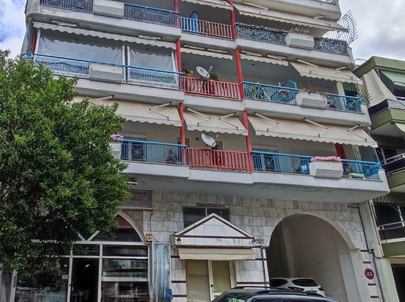 Leased retail store, Kalamaria