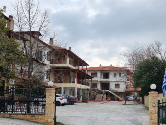 Μονοκατοικία, Ωραιόκαστρο