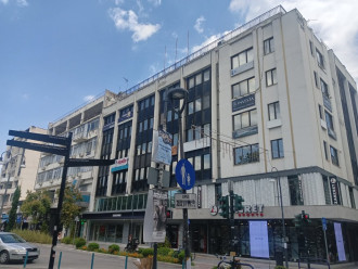 Γραφεία, Λάρισα