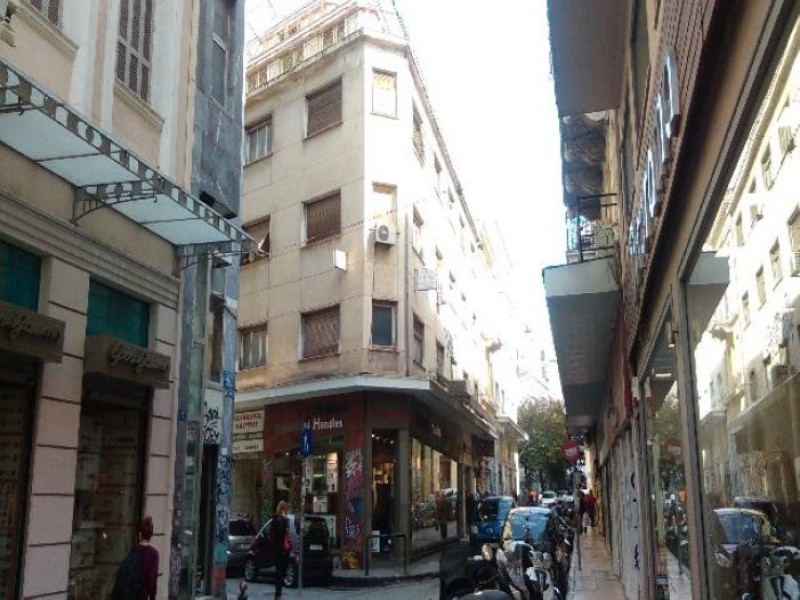 Leased retail store, Athens