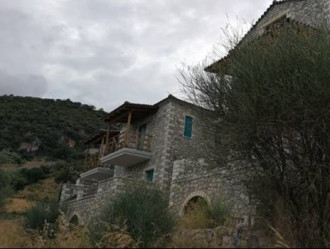 Μεζονέτα, Αιγιάλεια